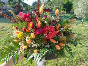 DETALLES PARA CEMENTERIOS, TARRINAS FLORES SECAS